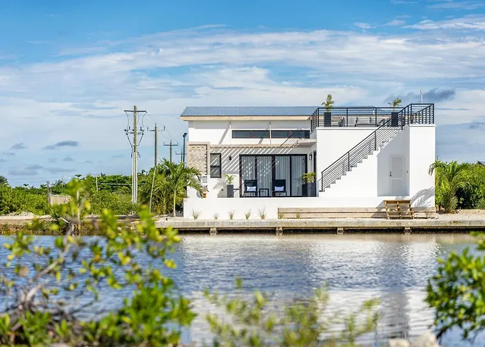 Seabreeze And Mistico Club Boat Shuttle San Pedro (Ambergris Caye)